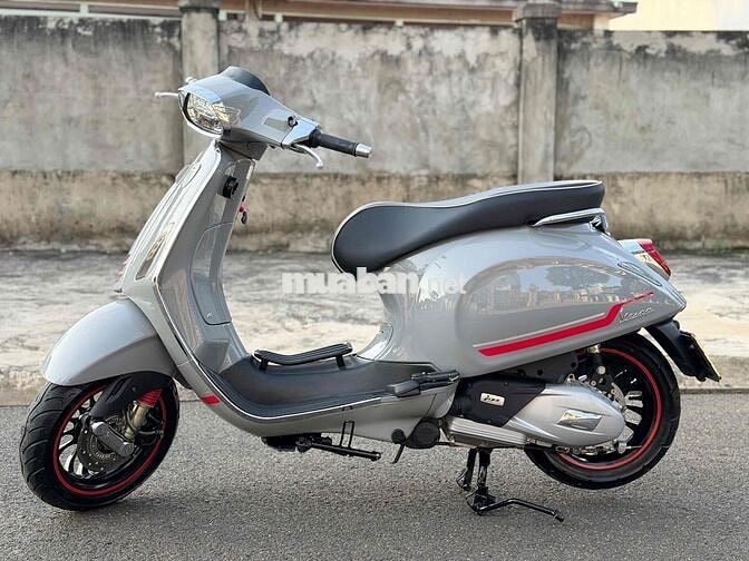 Chính chủ phố VESPA_iget 9.000km Xám xi măng