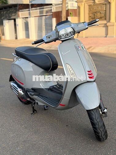 Chính chủ phố VESPA_iget 9.000km Xám xi măng