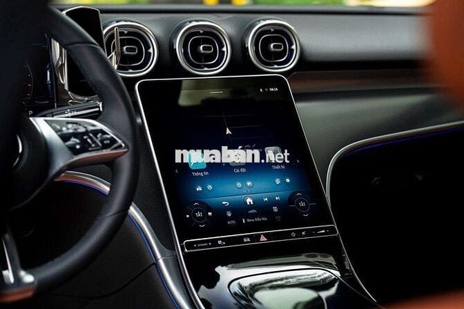 Mercedes C200 Avantgarde V2 2025 688km Đen