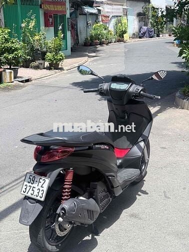 Piaggio Medley S 150 ABS Đen