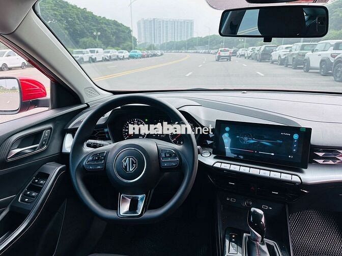MG MG5 STĐ 50000 km màu Đỏ