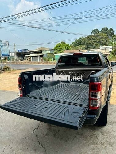 Ford Ranger XLS AT 2021 Tự động Xám 1 chủ