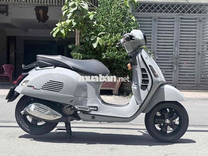 Piaggio GTS 300 HPE Xám xi măng ABS HSTC