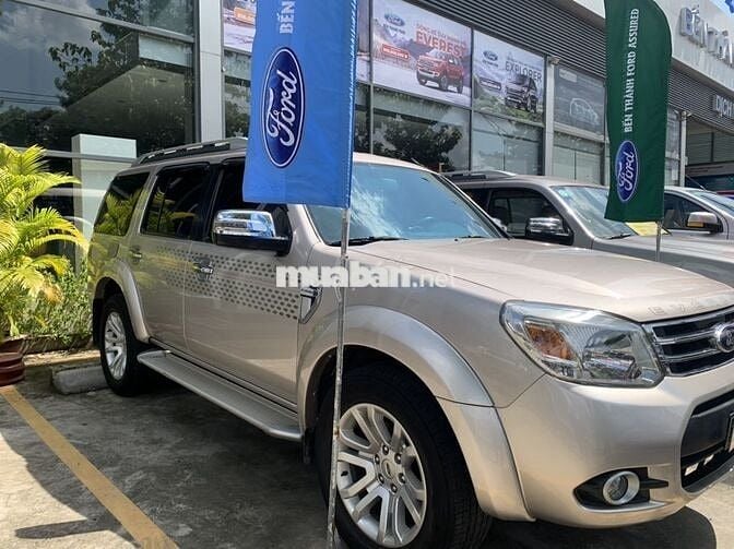Ford Everest Limited 2014 Vàng cát 160.000 km