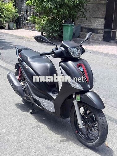 Piaggio Medley S 150 ABS Đen