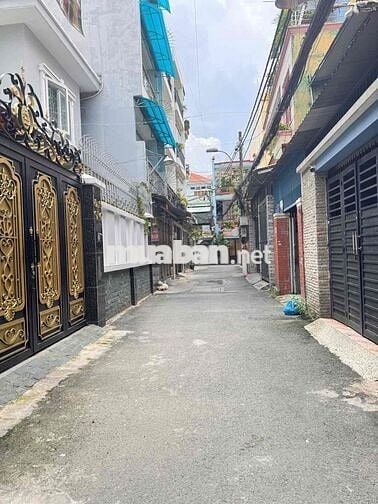 Ngay nhà gà T3 hẻm ô tô Cộng Hòa P13 Tân Bình 2 tầng đúc 43m2 7.4 tỷ.