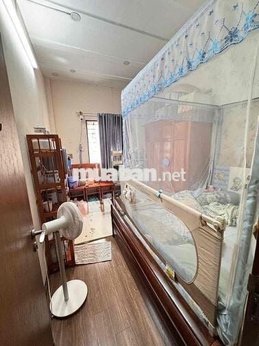 Ngay nhà gà T3 hẻm ô tô Cộng Hòa P13 Tân Bình 2 tầng đúc 43m2 7.4 tỷ.