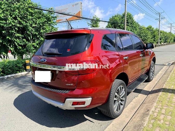 Ford Everest Titanium 2018 2.0L 4x4 AT Nhập Thái