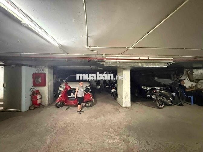Hơn 2 tỷ có căn CCMN Hoàng Đạo Thành-Hầm oto-NT 5 sao-68m:2N