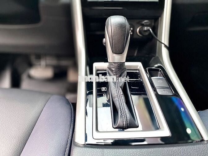 Mitsubishi Xpander Cross 2024 Đen 19.000 km
