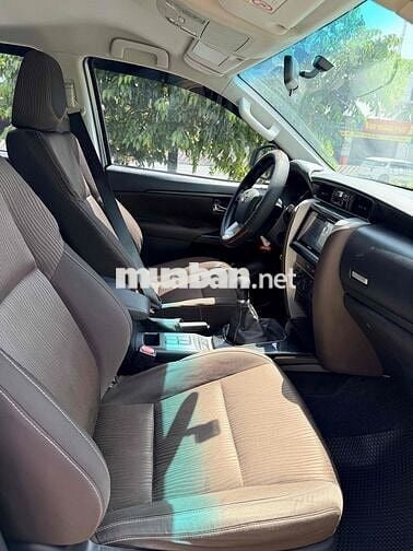 Toyota Fortuner 2.4G MT 2019 Số sàn Nhập Khẩu