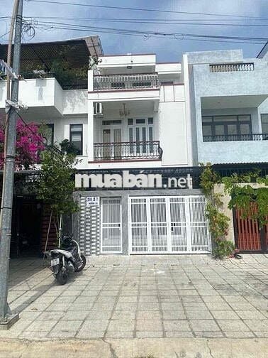Bán nhà phố khu đô thị Mỹ Gia - thành phố Nha Trang - nội thất đầy đủ