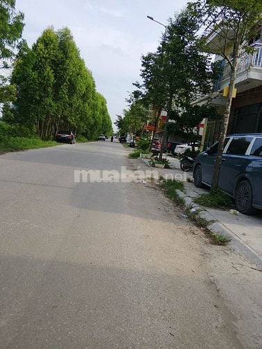Chỉ 1,2 T.ỷ, có ngay căn nhà 2 tầng, TDP Đạo Ngạn, Quang Châu,Việt Yên