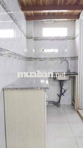 CHO THUÊ PHÒNG GÁC CỬA SỔ BAN CÔNG ĐƯỜNG LUỸ BÁN BÍCH