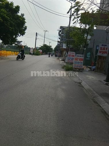 Chỉ 1,2 T.ỷ, có ngay căn nhà 2 tầng, TDP Đạo Ngạn, Quang Châu,Việt Yên