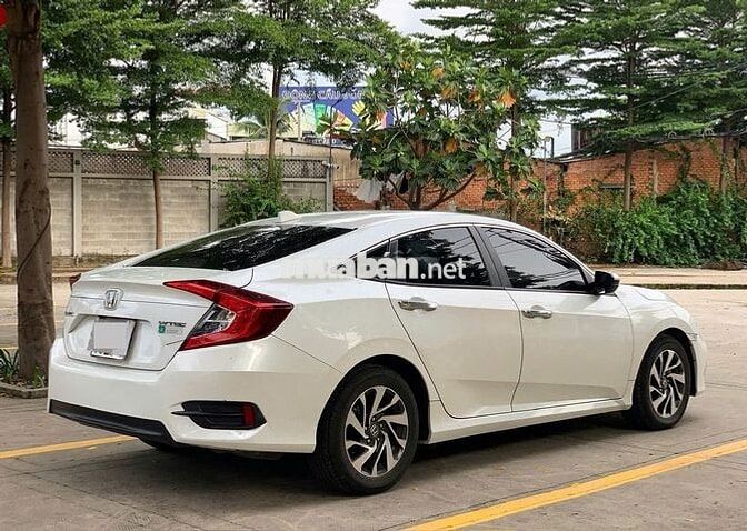 HONDA CIVIC 1.8E 2019 NHẬP THÁI XE GIA ĐÌNH LƯỚT