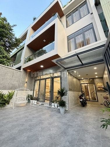 Chính chủ bán biệt thự Nguyễn Chí Thanh Q.5 - 7,7m x 20m ô tô vào nhà