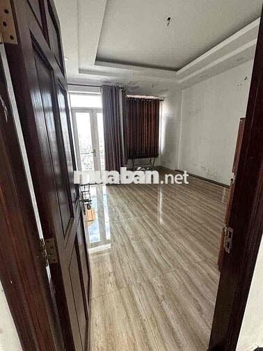 Nhà mặt tiền cho thuê, kinh doanh và ở phù hợp tại Tân Bình