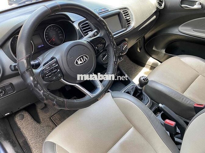 Kia Soluto 2020 1.4MT Deluxe Xanh