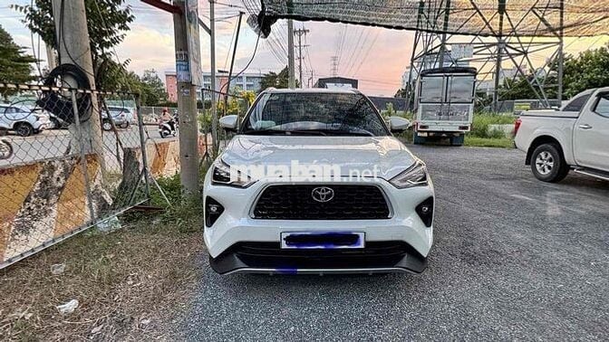 Toyota Yaris Cross Trắng