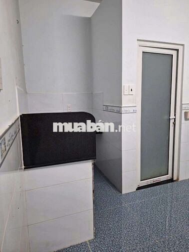 CHO THUÊ NHÀ NC DƯƠNG QUÃNG HÀM 2PN 1WC GẦN ĐH VĂN LANG GIÁ CHỈ 8TR