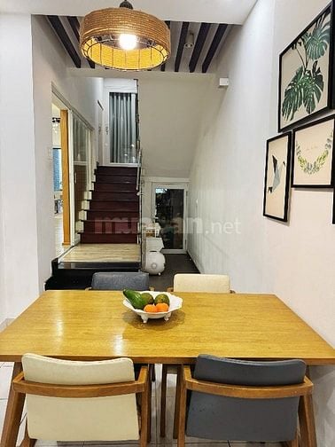 Nhà MT Cách Mạng Tháng 8, P. Xuân Hoà 6x30 - 4 tầng - HDT 3000$/th