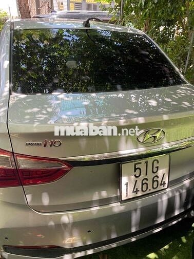 Hyundai Grand i10 Số sàn Xăng Bạc
