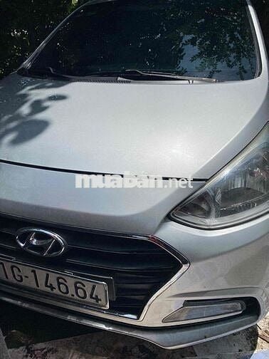 Hyundai Grand i10 Số sàn Xăng Bạc