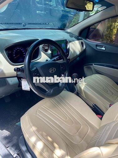 Hyundai Grand i10 Số sàn Xăng Bạc