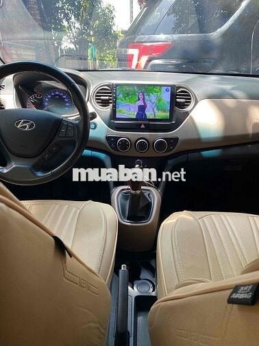 Hyundai Grand i10 Số sàn Xăng Bạc