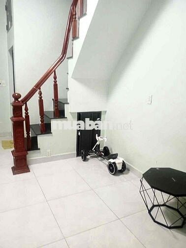 Cho thuê nhà nguyên căn hẻm nhà thuốc Long Châu