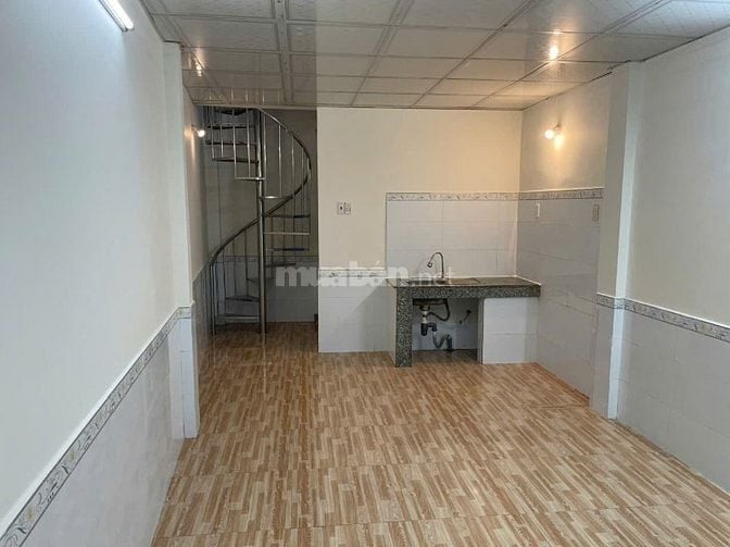 CHO THUÊ NHÀ NGUYÊN CĂN TRONG HẺM NỞ HẬU