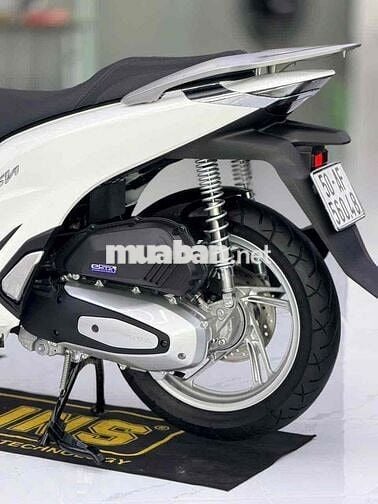 SH 125 2025 bstp 9c Trắng 200 km 9c nợ xấu trả 50%