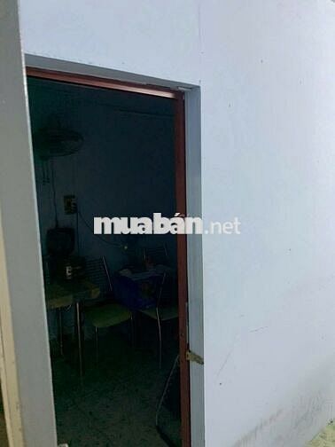 Nhà 3 tầng , hàng xóm với Nữ Hoàng CHDV, trung tâm Q3, sau lưng trường