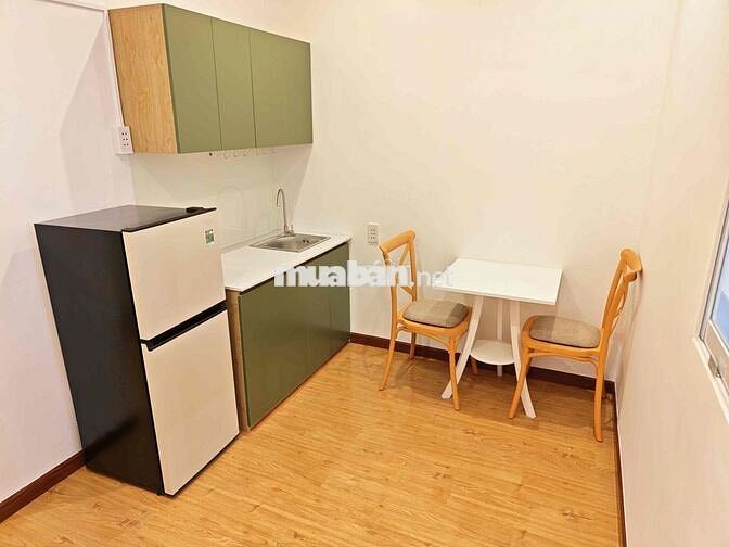 Cho thuê căn 1pn mới tách bếp cửa sổ full nt ở Sư Vạn Hạnh quận 10