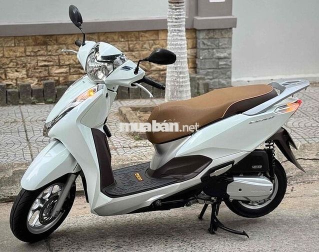 Honda Lead 2018 Smartkey Trắng cực đẹp biển số 43