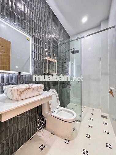 NGAY KÊNH NƯỚC ĐEN - LÊ THÚC HOẠCH  - 4x13M - NHỈNH 5 TỶ- HXH-NHÀ MỚI 
