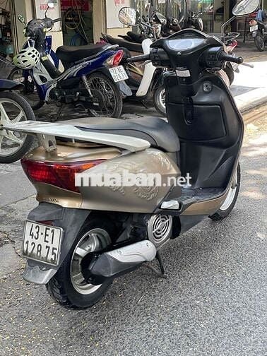 Honda Lead 2012 chân chống điện