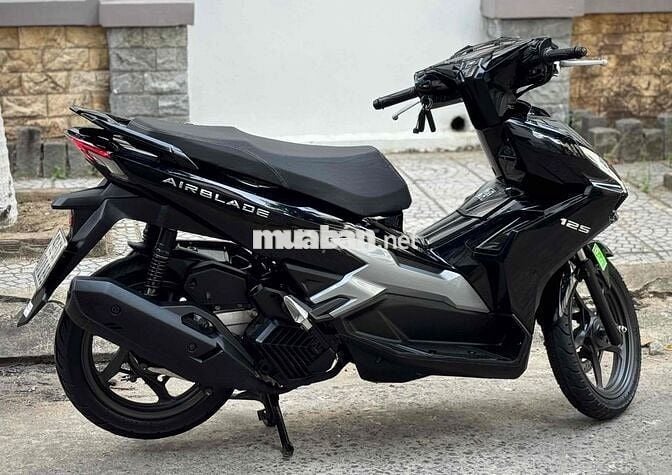 Honda AirBlade 125 4val 2024 Đen bóng rin 12.000km
