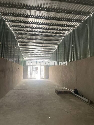 Bán gấp nhà kho DT 5x30, mặt tiền Nguyển Thị Điệp, xã Đông Thạnh H-Mon