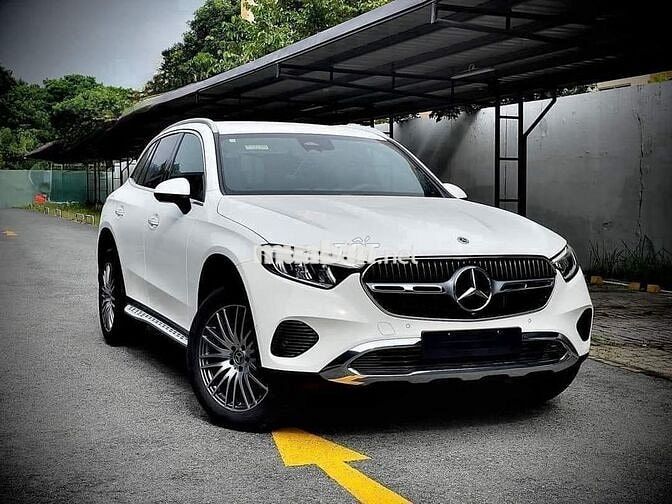 Mercedes Benz GLC200 4MATIC V1