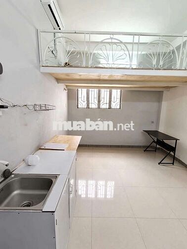 Phòng tầng trệt có máy lạnh và p đẹp lầu 1 lầu 2