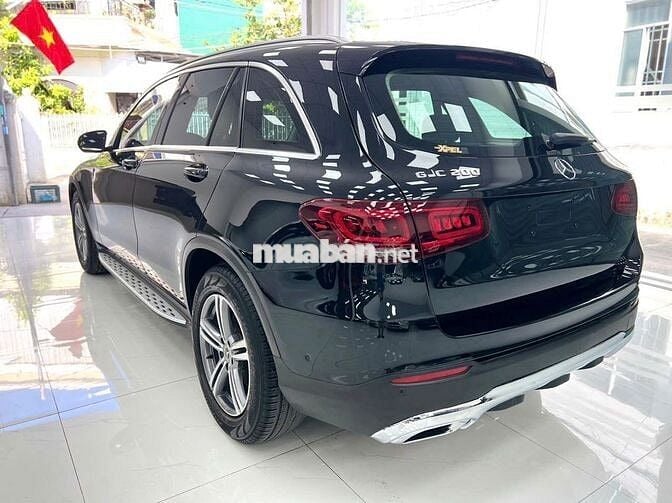 Mercedes-Benz GLC 200 2022 odo 5 vạn