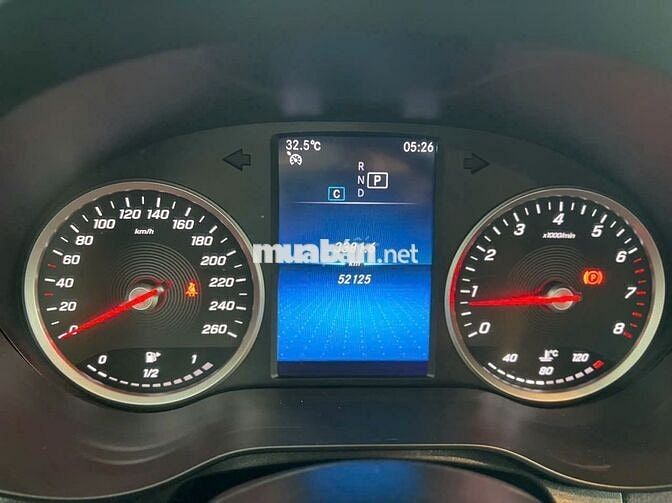 Mercedes-Benz GLC 200 2022 odo 5 vạn