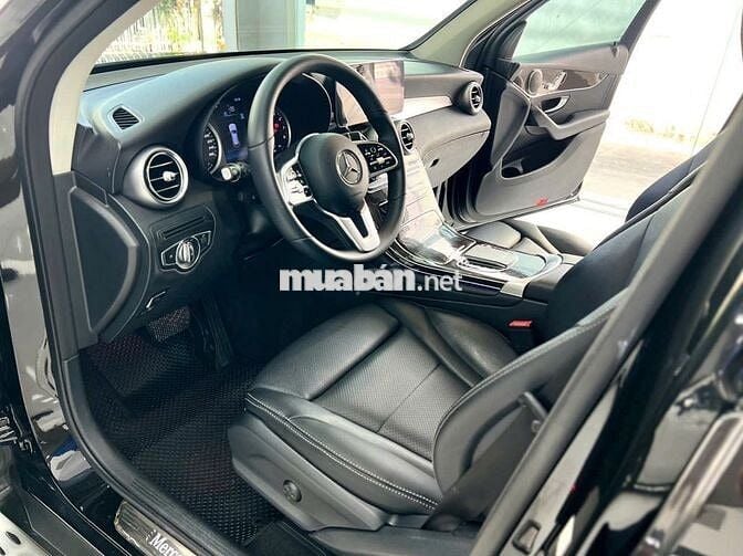 Mercedes-Benz GLC 200 2022 odo 5 vạn