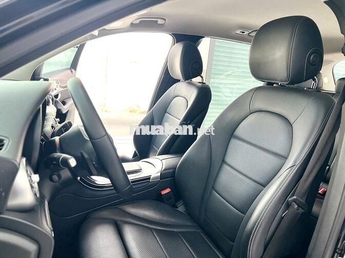 Mercedes-Benz GLC 200 2022 odo 5 vạn