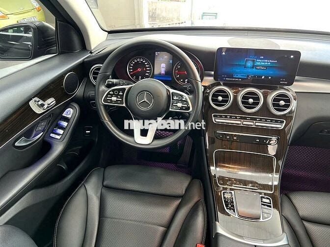 Mercedes-Benz GLC 200 2022 odo 5 vạn