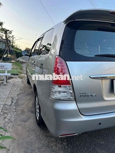 Toyota Innova Bảng G 2011 7 chỗ Bạc