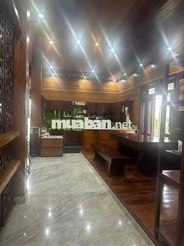 🏡 Nhà BIỆT THỰ, 2 mặt tiền, full nội thất gỗ hương cao cấp