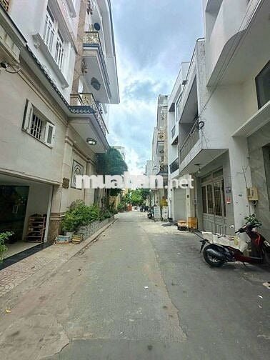 Nhà Lê Trọng Tấn, 100m², 7,5x14m, 4 Tầng, 5 PN, Hẻm xe hơi, 8 tỷ